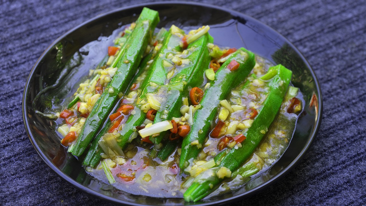 How to Enjoy Authentic Moroccan Couscous